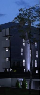 ZENGA Strommer - narożnik pn.zach. / east-west corner by night.